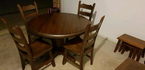 Solid Oak Dining Table with chairs