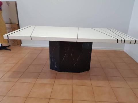 Solid marble dining table in great condition