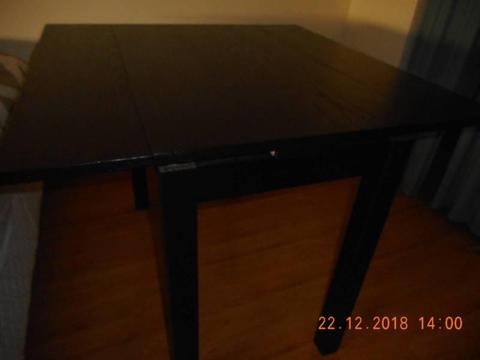 Small extendable meals table with 2 chairs, great condition, $60