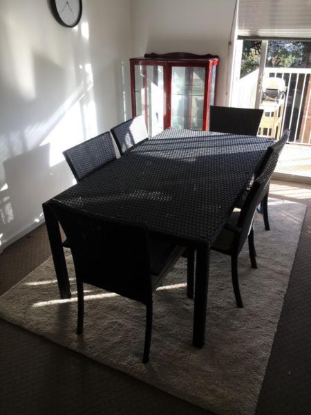 ABSOLUTE BARGAIN!!!! Shelta wicker dining table & 6 chairs