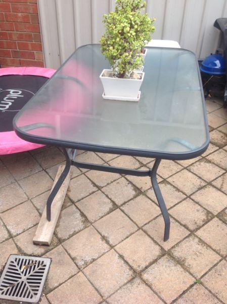 Glass outdoor table 6 seater