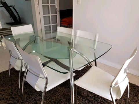 Glass Dining Table for sale!!! $400 NEGOTIABLE