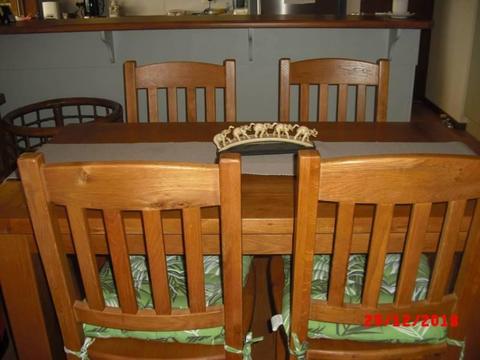 Solid 5 piece dining setting, as new