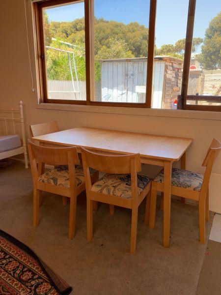 Ikea extendable kitchen table and six chairs