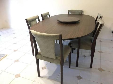 Kitchen table, chairs & stools