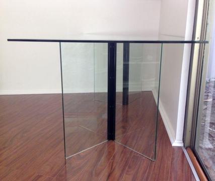 Wanted: Glass dining table