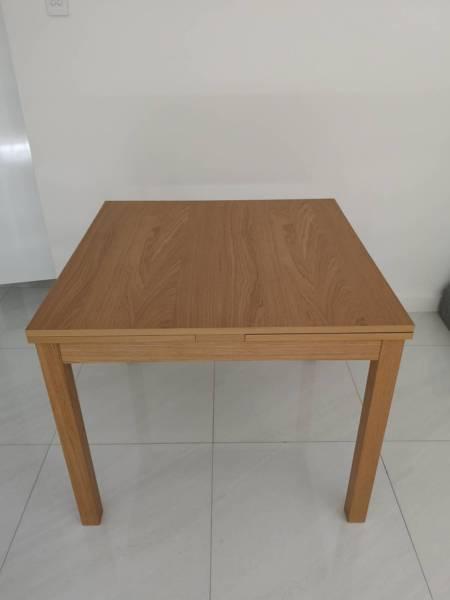 Extendable Table Oak Veneer IKEA BJURSTA