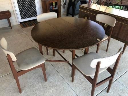 1960's Mid Century Vintage Dining setting 5 piece dining setting