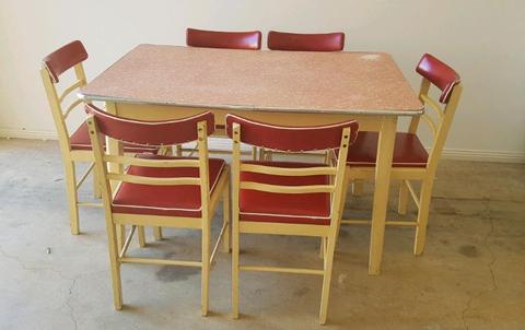 Rare woodframe 1953 Retro dining table & 6 chairs
