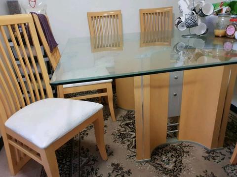 Free 8 SEATER Dining Table