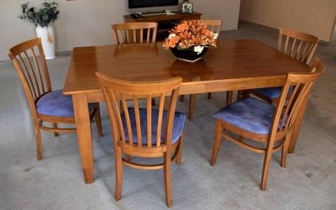 6 Seat Dining Table and Chairs