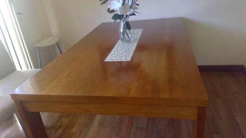 DINNING TABLE NEAR NEW (100% WOODEN)