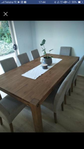 9 seated dining table