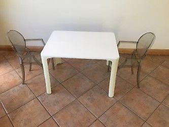 Replica Phillippe Starck Kids table and chairs