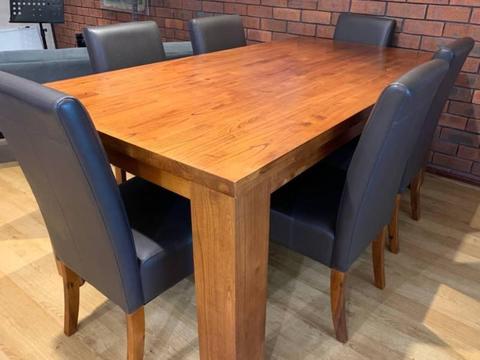7 Piece Dining Suite, excellent condition. Reduced to sell