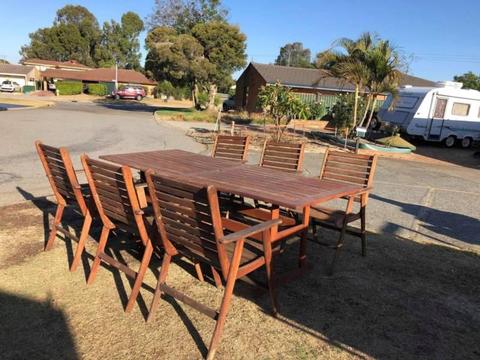 Outside Wood table & 6 chairs / Board / wooden / dinning / bench