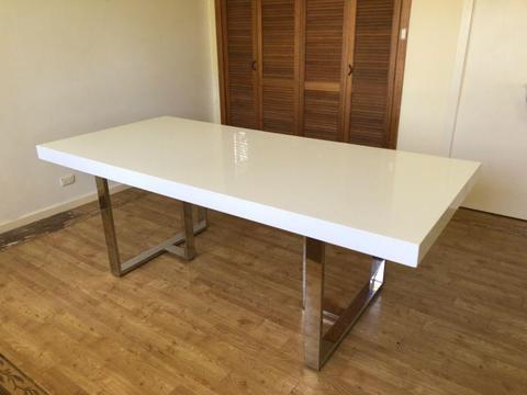 Dining table 2.2m
