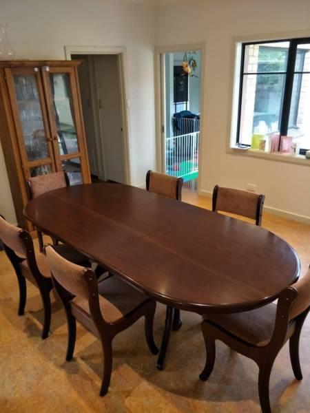 Extendable Dining Table with 8 Chairs - Price Reduced