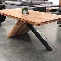 ASCOT DINING TABLE 40 % off RRP