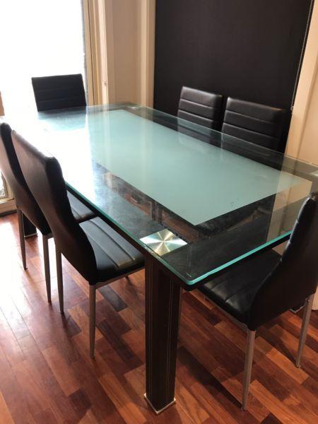 Glass dining room set, with dining table and dining chairs!
