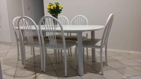 Kitchen table with 6 metal chairs