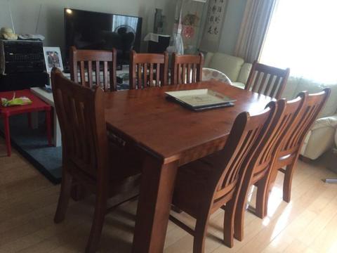 9 Piece Dinning Set Table and Chairs Solid Wood 2 months old