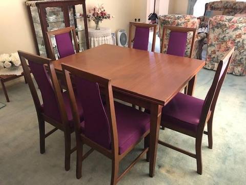 Dining Room Suite in very good condition
