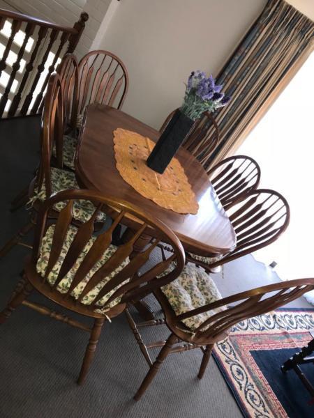 Wooden Dinning table with 8 chairs in perfect condition!!