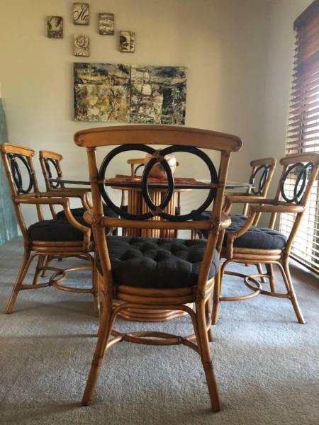 Glass dining table & rattan chairs - 6 seater!
