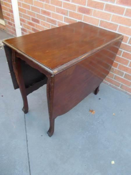 Vintage timber Gate Leg Drop Down Sides Dining Kitchen Table