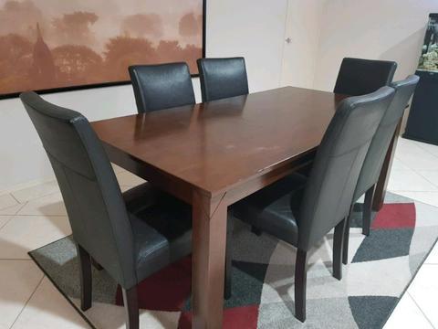 6 Seaters Dining Table chairs