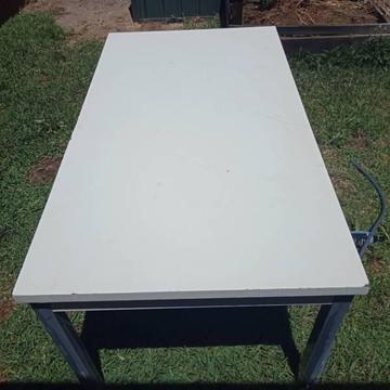 Dining/Outdoor Table White in ok condition