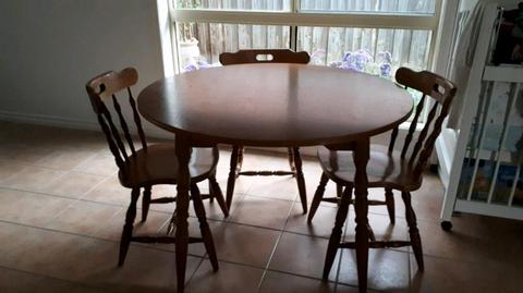 Dining table and chairs 5 piece set round