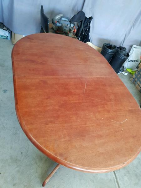 Collapsing Table deep cherry red