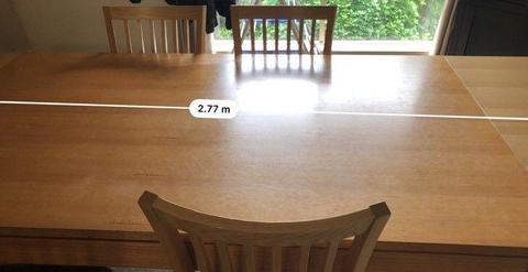 Extendable Dining table and chairs