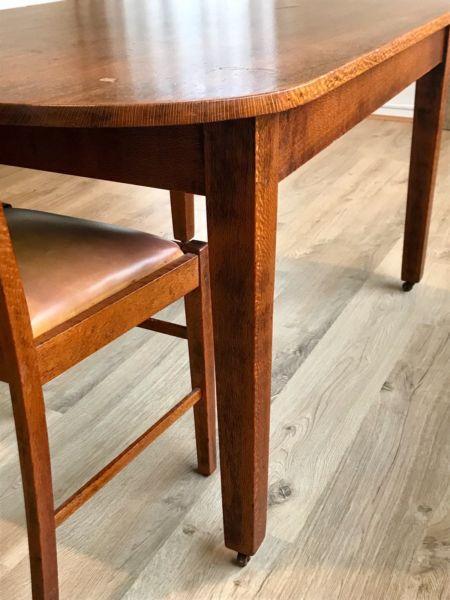 Silky Oak Antique dining table with 4 vinyl chairs