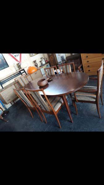 Vintage mid century Parker extending dining table and 6 chairs (#