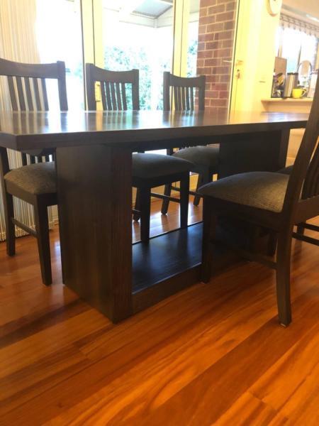 Solid Tas Oak Dining Table n Chairs Set - Used