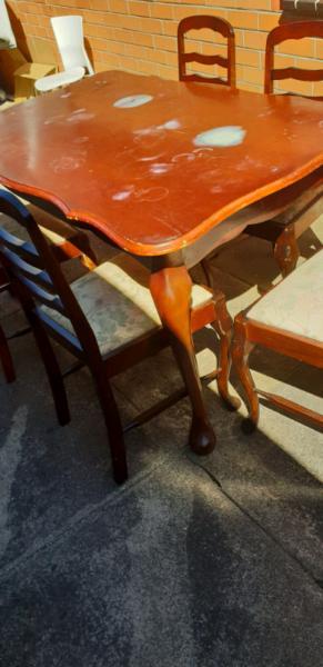 Dining table with delivery $120