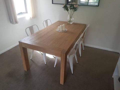 Extendable Dining Table - Mountain Ash (190/250x100 )