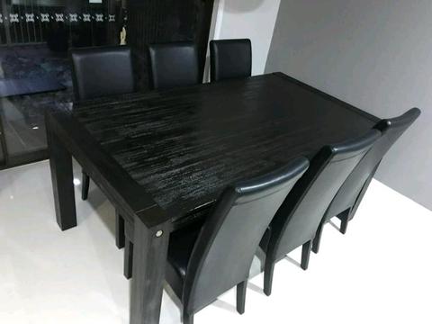 Perfect condition 7 piece dining suite