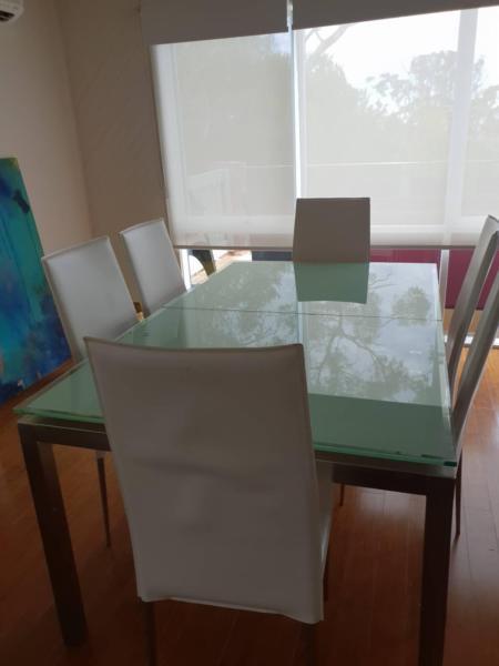 Dining setting good condition