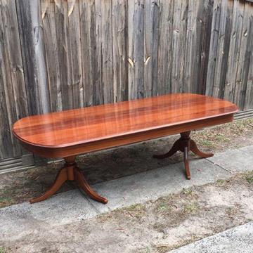 Antique style Solid wood Oval Large Dining Table 
