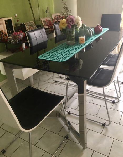 Designer Black Glass Dining Table & 6 Chairs ❤️REDUCED❤️