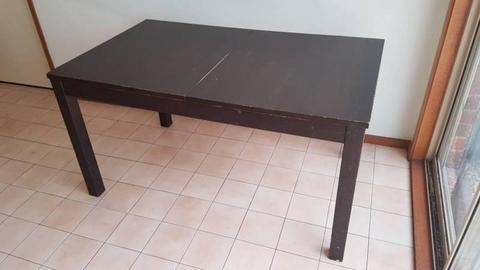 Dining table (extendable)