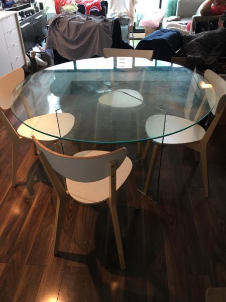 Tempered glass dinning table