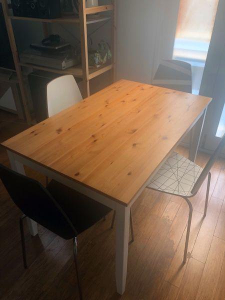 Dining Table and 4 Chairs. Funky Complimentray Chairs