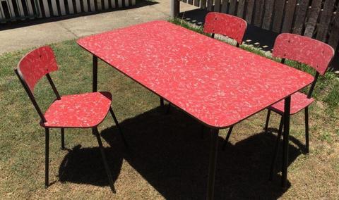 Retro table and chairs (x3)