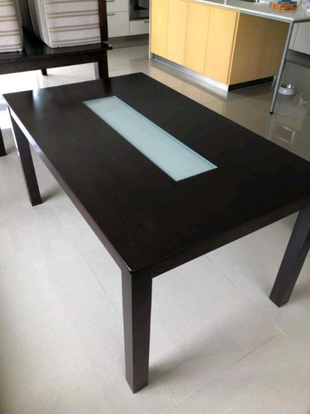 6 seater solid timber dinner table