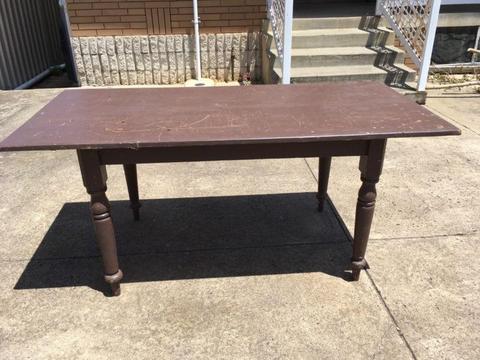 Free classic table